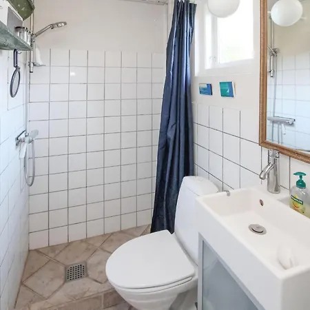 2 Bedroom Awesome In Samso Dom wakacyjny Kolby Kås
